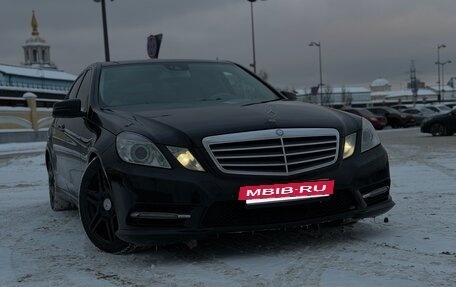 Mercedes-Benz E-Класс, 2012 год, 1 800 000 рублей, 4 фотография