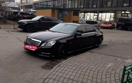 Mercedes-Benz E-Класс, 2012 год, 1 800 000 рублей, 8 фотография