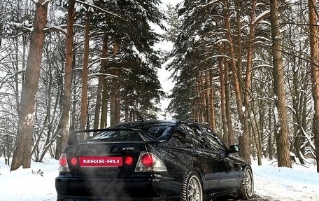 Toyota Altezza, 1998 год, 1 400 000 рублей, 5 фотография