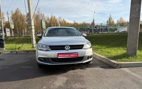 Volkswagen Jetta VI, 2011 год, 1 100 000 рублей, 3 фотография