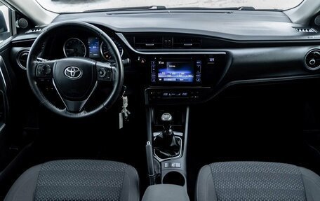 Toyota Corolla, 2018 год, 1 700 000 рублей, 15 фотография