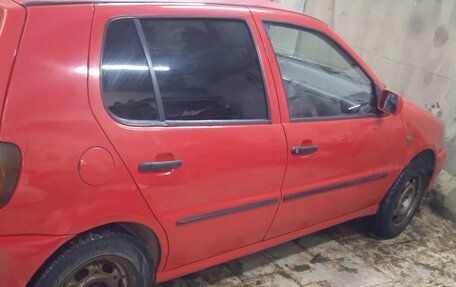 Volkswagen Polo III рестайлинг, 1998 год, 170 000 рублей, 2 фотография