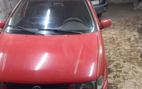 Volkswagen Polo III рестайлинг, 1998 год, 170 000 рублей, 3 фотография