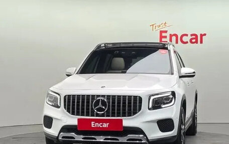 Mercedes-Benz GLB, 2023 год, 2 122 040 рублей, 2 фотография