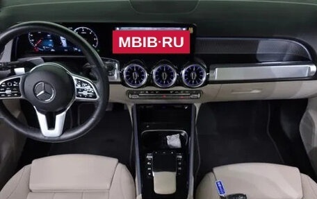 Mercedes-Benz GLB, 2023 год, 2 122 040 рублей, 6 фотография