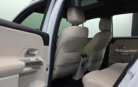 Mercedes-Benz GLB, 2023 год, 2 122 040 рублей, 14 фотография