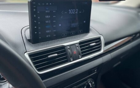 Mazda 3, 2014 год, 1 000 000 рублей, 14 фотография