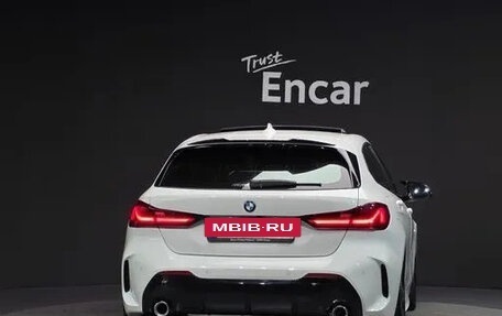 BMW 1 серия, 2022 год, 2 315 040 рублей, 3 фотография