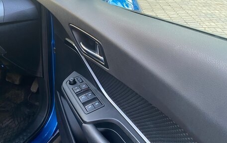 Toyota C-HR I рестайлинг, 2018 год, 2 290 000 рублей, 2 фотография