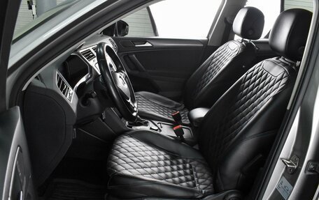 Volkswagen Tiguan II, 2019 год, 2 679 000 рублей, 10 фотография