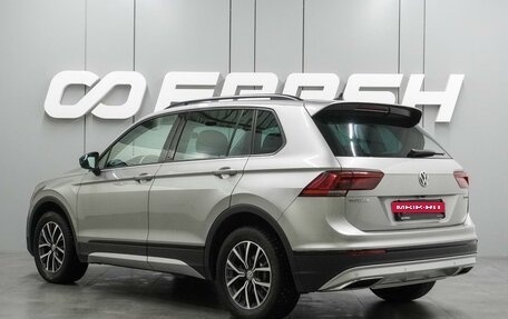 Volkswagen Tiguan II, 2019 год, 2 679 000 рублей, 2 фотография