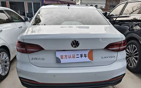Volkswagen Lavida, 2023 год, 1 050 000 рублей, 2 фотография