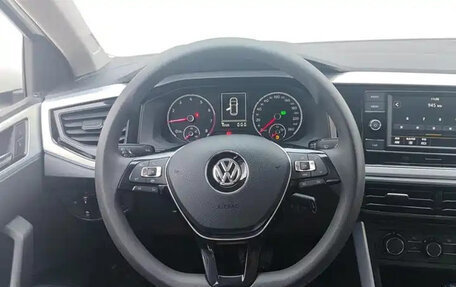 Volkswagen Polo, 2022 год, 967 040 рублей, 5 фотография