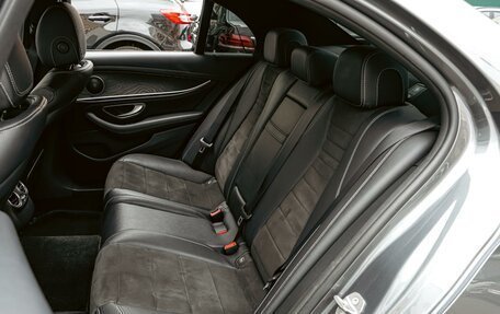 Mercedes-Benz E-Класс, 2017 год, 3 390 000 рублей, 9 фотография