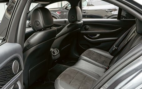 Mercedes-Benz E-Класс, 2017 год, 3 390 000 рублей, 11 фотография