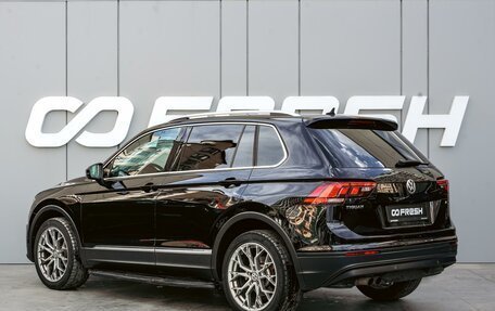 Volkswagen Tiguan II, 2018 год, 2 550 000 рублей, 2 фотография