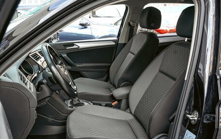 Volkswagen Tiguan II, 2018 год, 2 550 000 рублей, 10 фотография