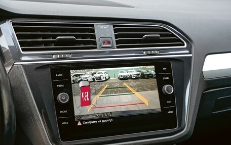 Volkswagen Tiguan II, 2018 год, 2 550 000 рублей, 13 фотография
