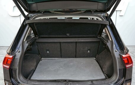 Volkswagen Tiguan II, 2018 год, 2 550 000 рублей, 21 фотография