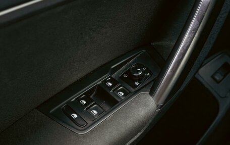 Volkswagen Tiguan II, 2018 год, 2 550 000 рублей, 17 фотография