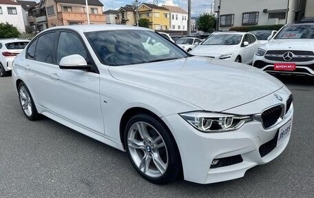 BMW 3 серия, 2017 год, 1 399 000 рублей, 2 фотография
