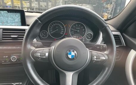 BMW 3 серия, 2017 год, 1 399 000 рублей, 10 фотография