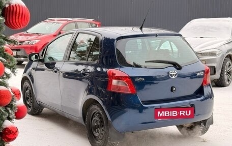 Toyota Yaris III рестайлинг, 2008 год, 490 000 рублей, 5 фотография