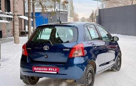 Toyota Yaris III рестайлинг, 2008 год, 490 000 рублей, 3 фотография