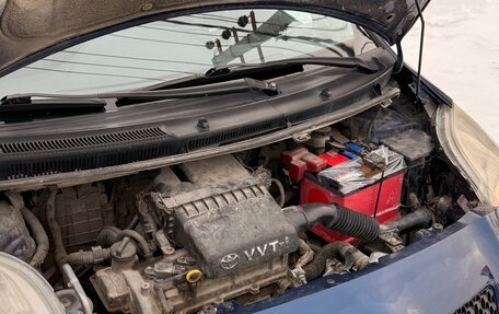 Toyota Yaris III рестайлинг, 2008 год, 490 000 рублей, 19 фотография