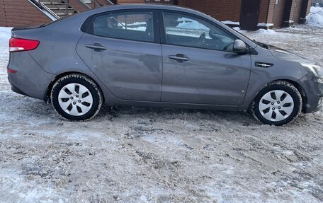 KIA Rio III рестайлинг, 2015 год, 1 020 000 рублей, 4 фотография