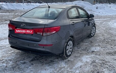 KIA Rio III рестайлинг, 2015 год, 1 020 000 рублей, 5 фотография