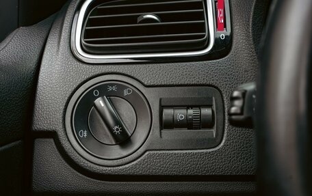 Volkswagen Polo VI (EU Market), 2018 год, 1 220 000 рублей, 18 фотография