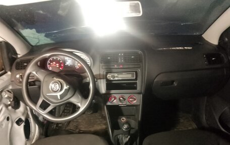 Volkswagen Polo VI (EU Market), 2016 год, 350 000 рублей, 7 фотография