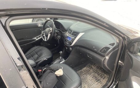 Hyundai Solaris II рестайлинг, 2011 год, 780 000 рублей, 13 фотография