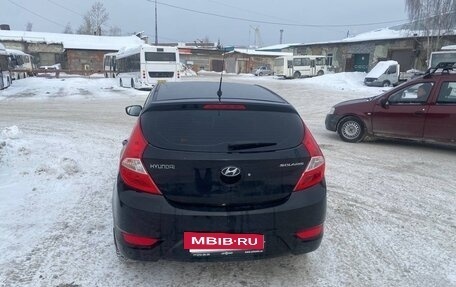 Hyundai Solaris II рестайлинг, 2011 год, 780 000 рублей, 10 фотография