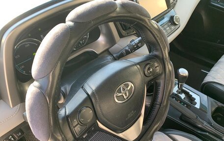Toyota RAV4, 2016 год, 2 639 000 рублей, 26 фотография