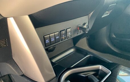 Toyota RAV4, 2016 год, 2 639 000 рублей, 29 фотография