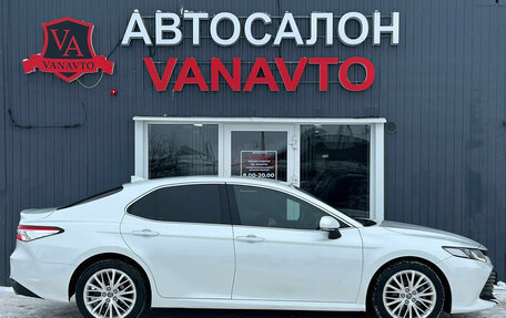 Toyota Camry, 2019 год, 2 790 000 рублей, 4 фотография