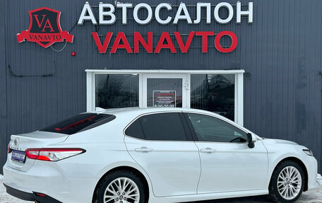 Toyota Camry, 2019 год, 2 790 000 рублей, 8 фотография