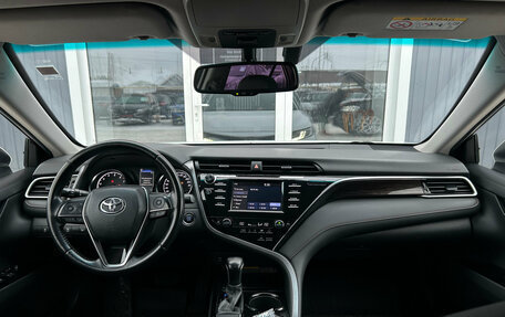 Toyota Camry, 2019 год, 2 790 000 рублей, 13 фотография