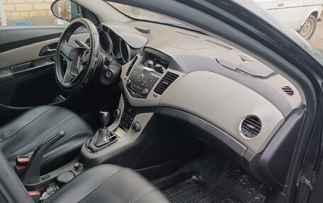 Chevrolet Cruze II, 2011 год, 470 000 рублей, 6 фотография