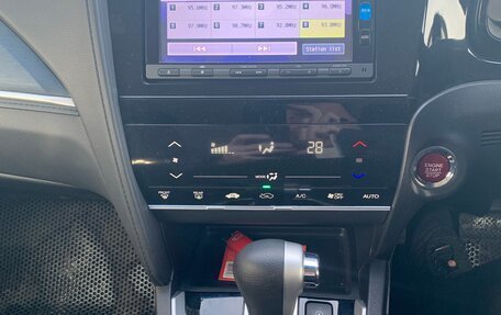 Honda Shuttle II, 2016 год, 1 350 000 рублей, 4 фотография