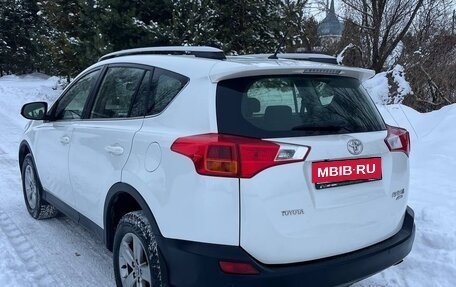 Toyota RAV4, 2015 год, 1 725 000 рублей, 6 фотография