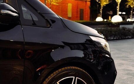 Mercedes-Benz V-Класс, 2021 год, 6 780 000 рублей, 2 фотография