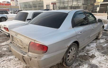 Hyundai Sonata IV рестайлинг, 2005 год, 360 000 рублей, 3 фотография