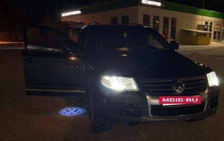 Volkswagen Touareg III, 2007 год, 1 050 000 рублей, 2 фотография