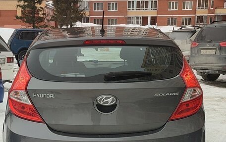 Hyundai Solaris II рестайлинг, 2013 год, 800 000 рублей, 3 фотография