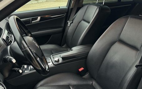 Mercedes-Benz C-Класс, 2012 год, 1 200 000 рублей, 10 фотография