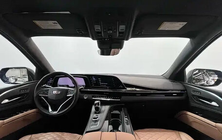 Cadillac Escalade V, 2022 год, 8 499 000 рублей, 8 фотография