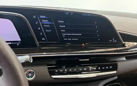 Cadillac Escalade V, 2022 год, 8 499 000 рублей, 9 фотография